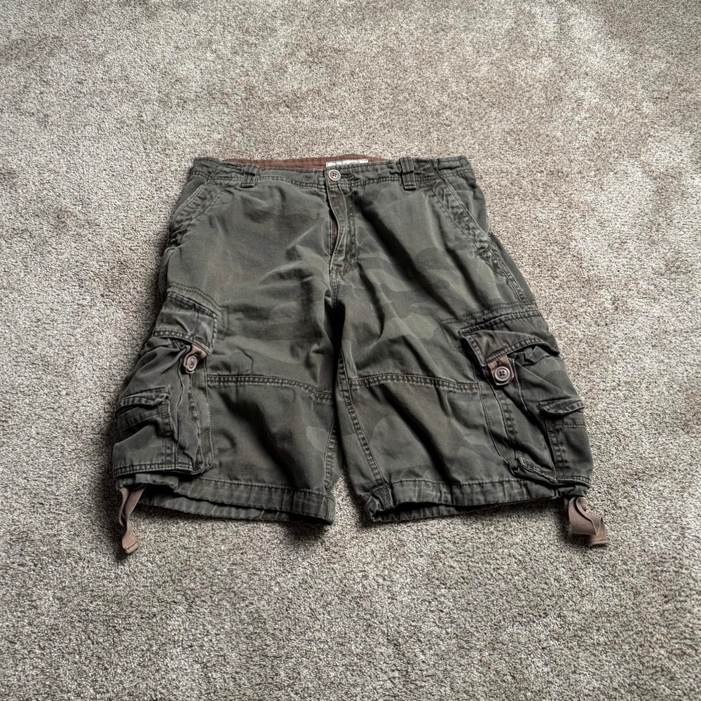 URBAN HERITAGE CAMO CARGO SHORTS